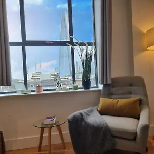 https://urban-stay-shard-view-apartments.cambridgehotelsuk.com